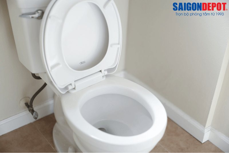 Tràn nước bồn cầu là tình huống gây khó chịu nhất