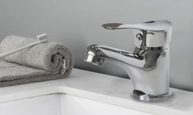 vòi lavabo lạnh