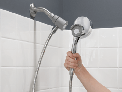 Công nghệ hiện đại trên vòi sen cao cấp MOEN