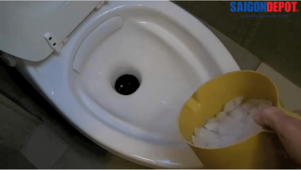 cach-thong-bon-cau-bi-tat (9)